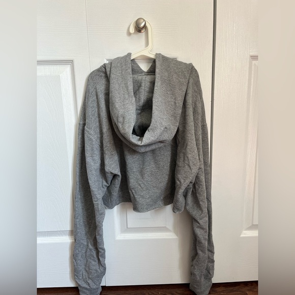 Colour: grey, Size: Women’s M, Style: cropped hooded sweater - Picture 4 of 4